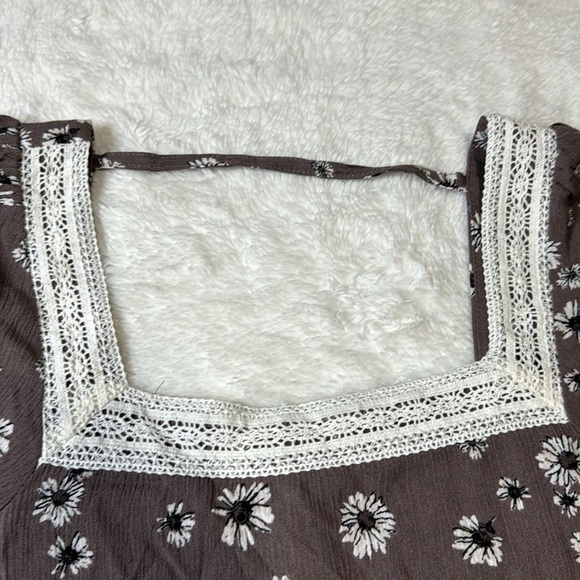 NWT Maurice’s Floral Square Neck‎ Shirt - Picture 2 of 7